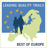 EU-Siegel Leading Quality Trail, EU-Flagge mit EU-Umriß